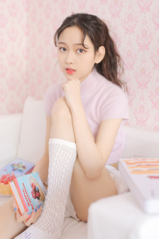 一边亲着一面膜下奶韩剧