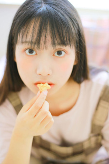 岳女共夫张淑芬无删减韩剧版